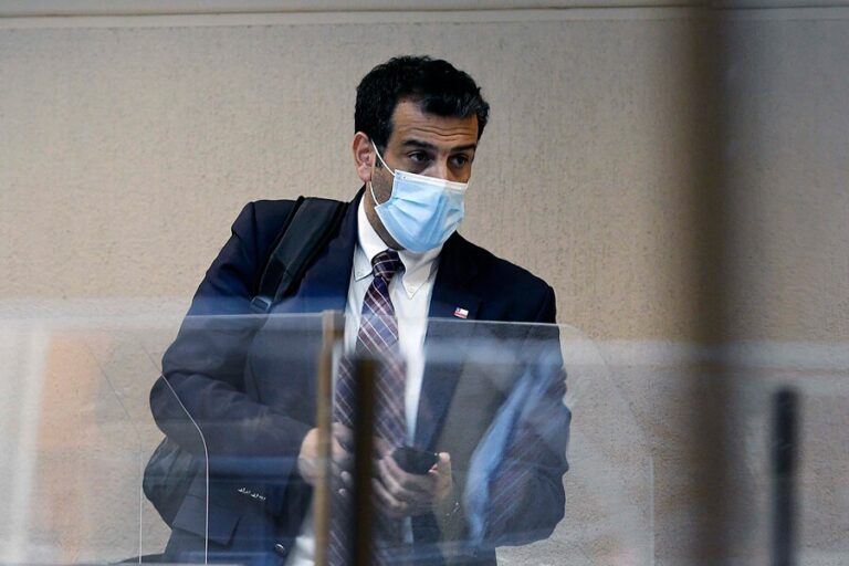 Contraloría establece “responsabilidad administrativa” de Delgado durante su periodo en Estación Central