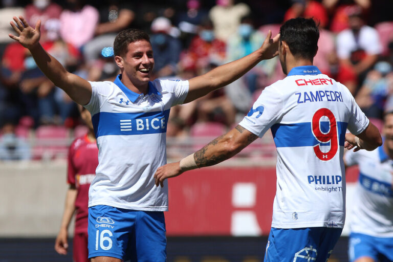 Aparecieron Montes y Parot para mantener la ilusión cruzada: La UC venció 0-2 en su visita a La Serena