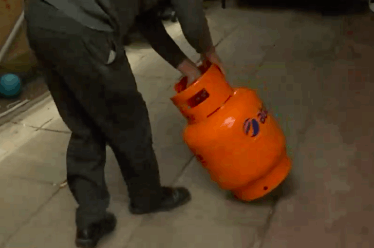 Informe de Contraloría rechaza venta de gas municipal, pero alcaldes insistirán en el proyecto