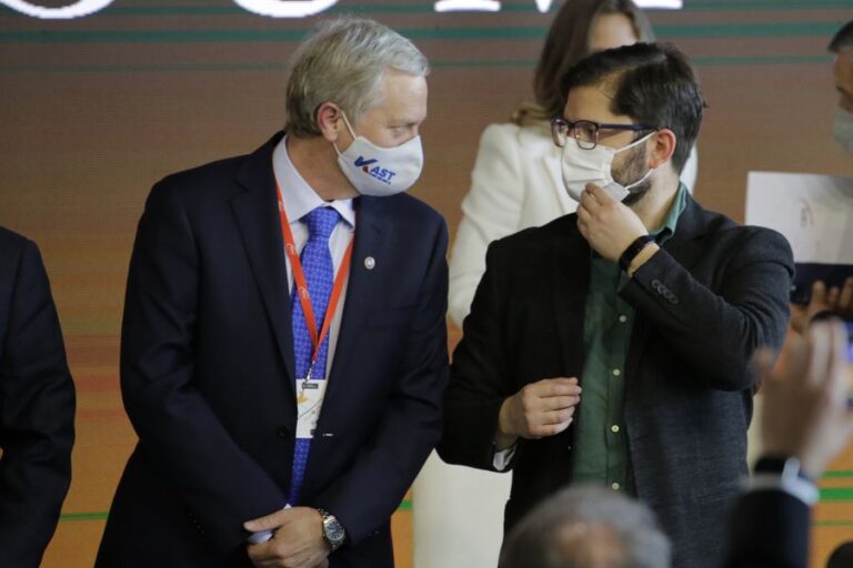 Encuesta Cadem y segunda vuelta: Gabriel Boric sostiene una ventaja de 6 puntos sobre José Antonio Kast