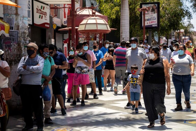 Toda la región Metropolitana y 21 comunas más avanzan a Apertura Inicial: ¿Qué está permitido?