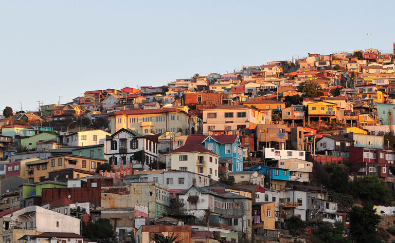 Unesco visita Valparaíso para afrontar sensación de abandono de la ciudad patrimonial