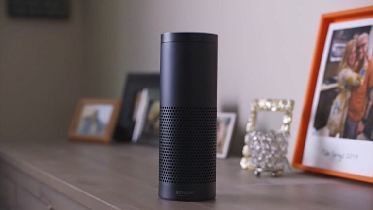 Amazon actualizó configuraciones de Alexa luego que lanzara peligroso desafío a una niña