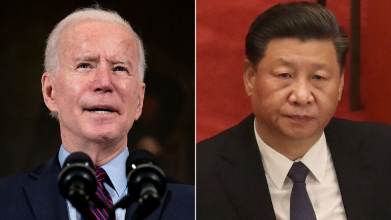 Biden firma un proyecto de ley que prohíbe los productos desde Xinjiang en China por trabajo forzado