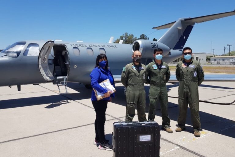 Registro Civil entregó cédulas de identidad a damnificados de Castro y podrán participar de la elección presidencial