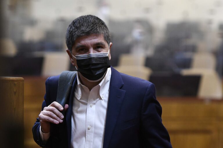 Subsecretario Monsalve llegó hasta Los Ángeles para destrabar paralización de camioneros forestales