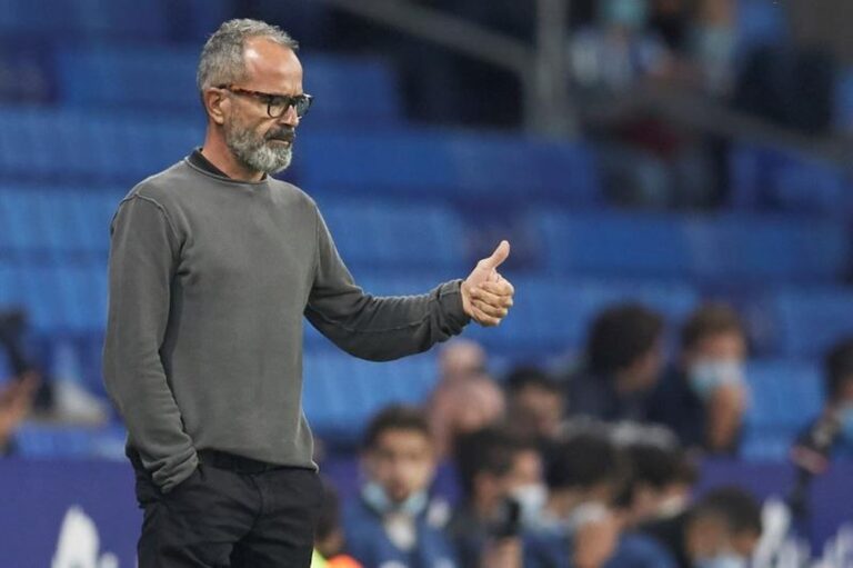 Debido a los malos resultados: El Cádiz de Tomás Alarcón se quedó sin entrenador