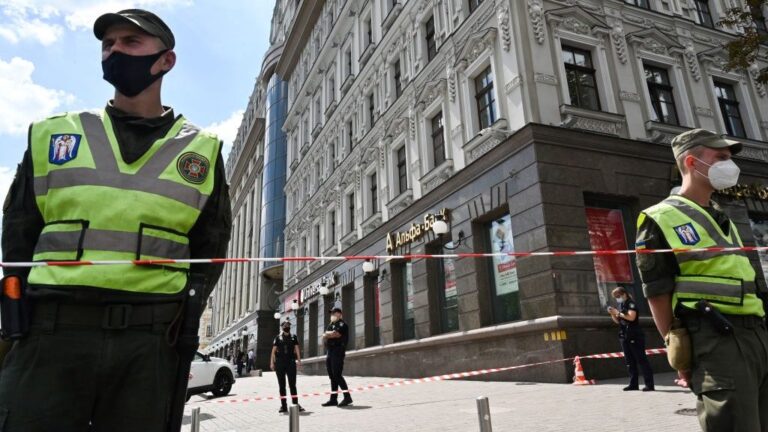 Para este lunes: Policía de Ucrania arrestó a un grupo que planeaba protestas cerca del palacio presidencial