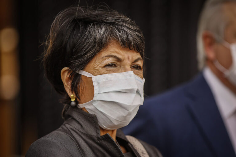 Subsecretaria Valenzuela dice que están 