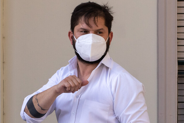 Gabriel Boric visitará el Colegio Insular Robinson Crusoe en sus vacaciones