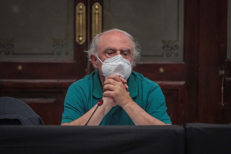 Squella y Amarillos por Chile: 