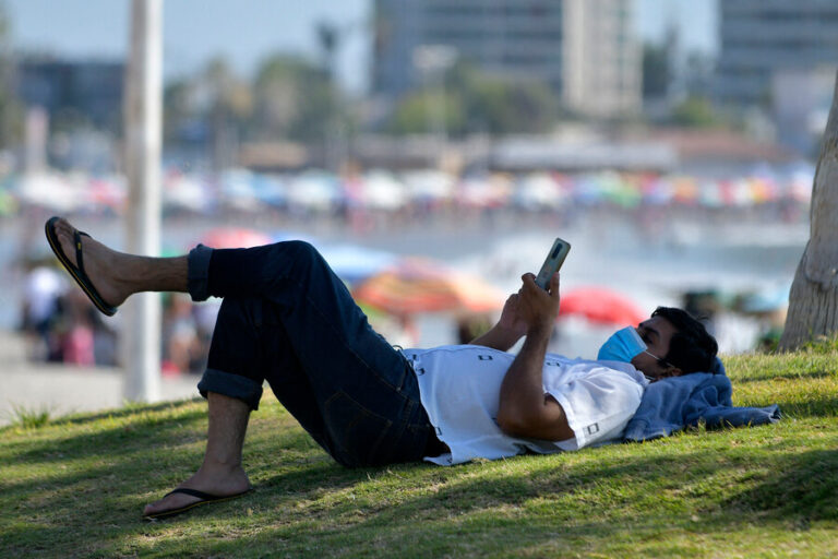 Minsal anuncia que Iquique y otras 13 comunas avanzarán de fase el sábado