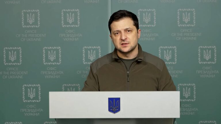 Zelensky acusa 