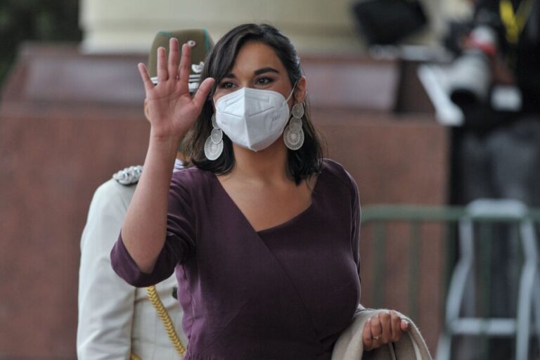 Oposición solicitó que Contraloría se pronuncie por declaraciones de la ministra Siches