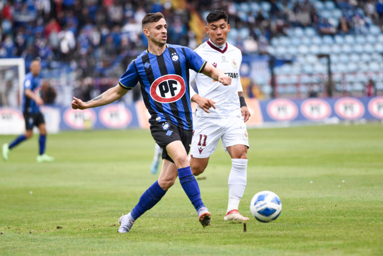 Deportes La Serena celebró su primer triunfo en el Campeonato tras vencer 3-2 a Huachipato