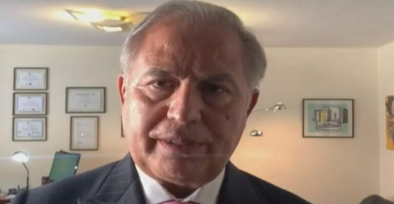 Abogado del general Ricardo Martínez: 