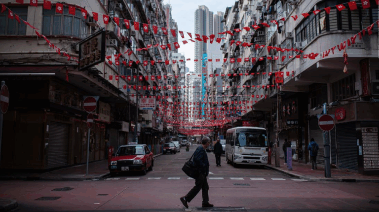 Hong Kong está luchando contra un brote mortal de COVID-19