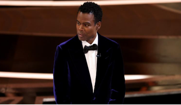 Chris Rock aún bromea con la bofetada de Will Smith en los Oscar