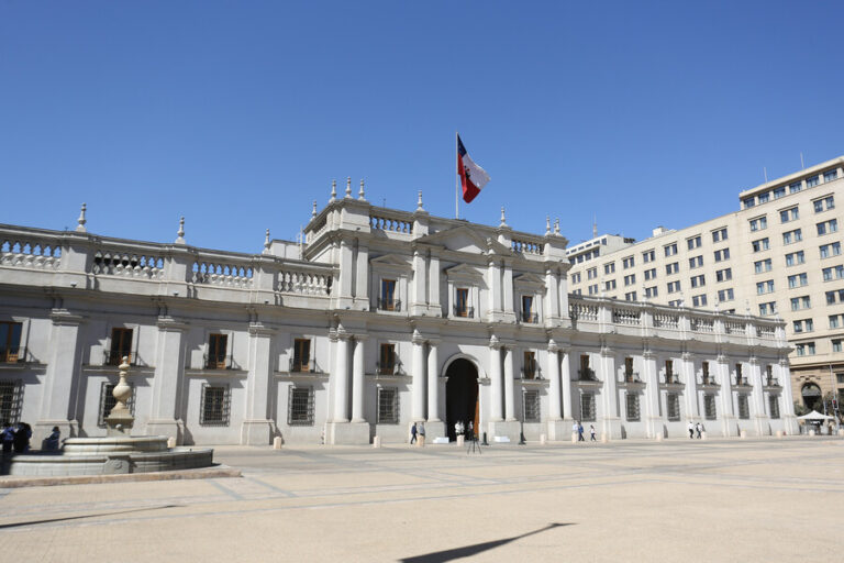 ¿A qué hora dará Gabriel Boric su primer discurso presidencial desde el balcón de La Moneda?