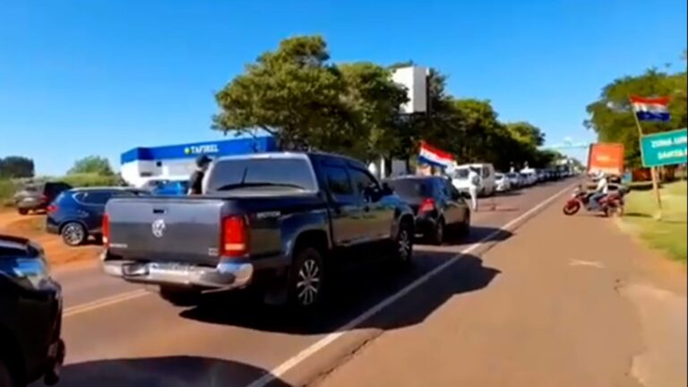 Paraguay vive su cuarto día de protestas por aumento del precio del combustible