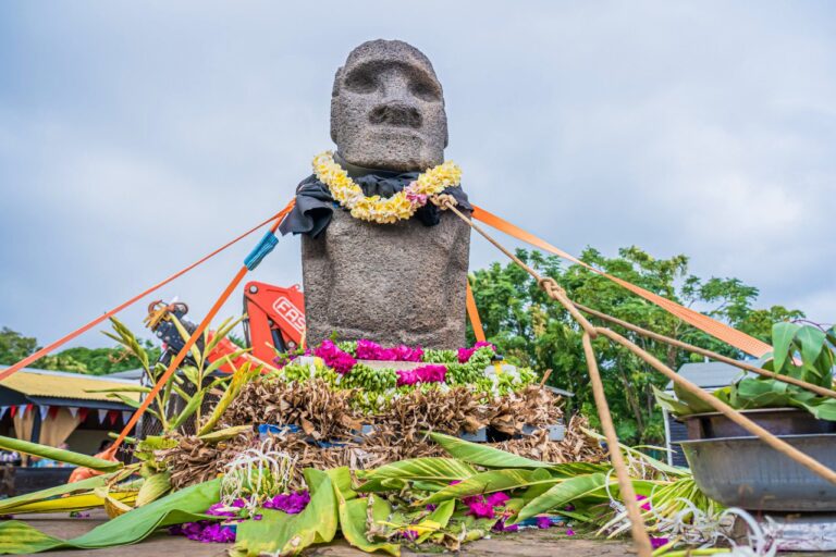 Tras 152 años: El simbólico Moai Tau ya está de vuelta en Rapa Nui