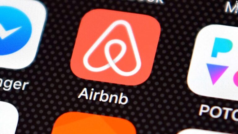 Airbnb permitirá que sus empleados trabajen a distancia de forma permanente