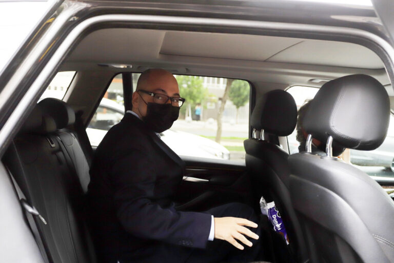 Revelan mensajes de WhatsApp recuperados que Nicolás López intentó ocultar