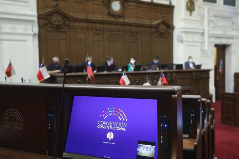 Convencionales acusaron de 