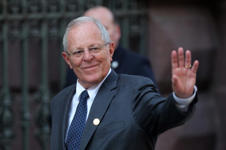 Justicia peruana anula la detención domiciliaria del ex presidente Kuczynski