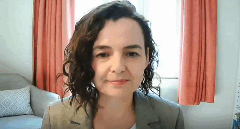 Académica U. Chile por elecciones en Francia: 