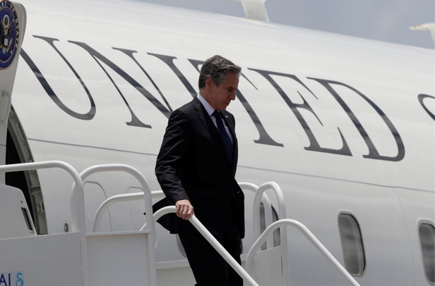 Secretarios de Estado y Defensa de EE.UU. llegaron a Ucrania para reunirse con Zelensky