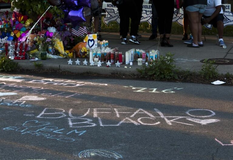 Atacante de Buffalo pasó meses planeando el ataque racista: Publicó sus planes en redes sociales