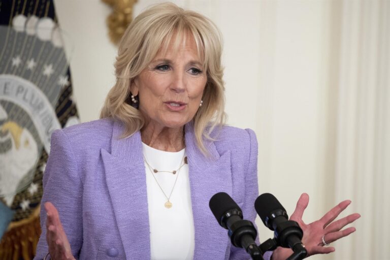 Jill Biden viajó hasta el Mar Negro para apoyar a las tropas estadounidenses