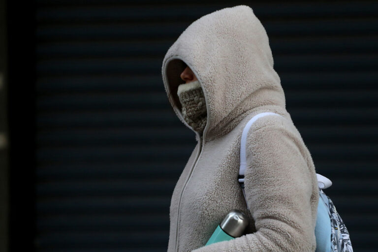 De Santiago a Los Lagos: Emiten aviso por heladas de hasta -5°C desde este viernes