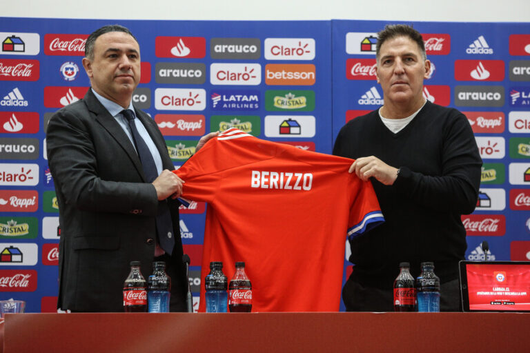 Berizzo es presentado como el nuevo DT de La Roja: 