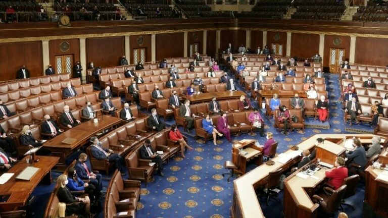 La más importante en una década: Senado de Estados Unidos aprobó legislación para mejorar el control de armas