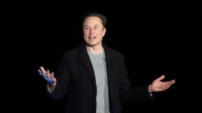 Tras polémica compra: Elon Musk planearía vender Twitter en tres años