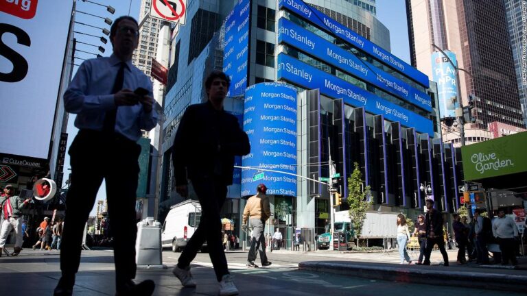 Entre el optimismo y la desconfianza: Bancos de Wall Street se pronuncian ante el borrador de la nueva Constitución