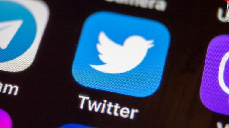 Twitter está haciendo pruebas internas que podrían habilitar la función de editar tuits