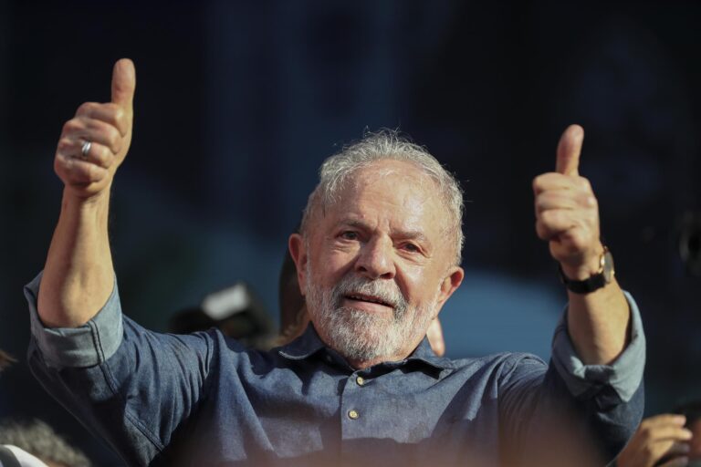 Autoritarismo, fake news y violencia: Lula y sus aliados arman estrategia para vencer a Bolsonaro en las presidenciales