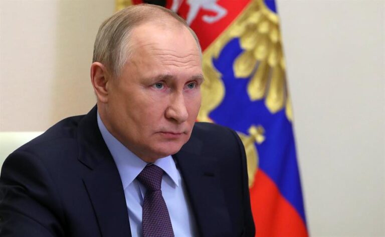 Vladimir Putin acusa a EE.UU. y Occidente de convertir a Ucrania en 