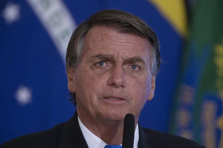 Bolsonaro aun no define si acudirá a la Cumbre de Las Américas