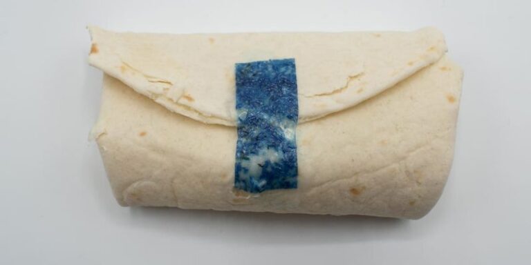 Estudiantes inventan cinta comestible que permite que tu burrito o wrap no se deshaga