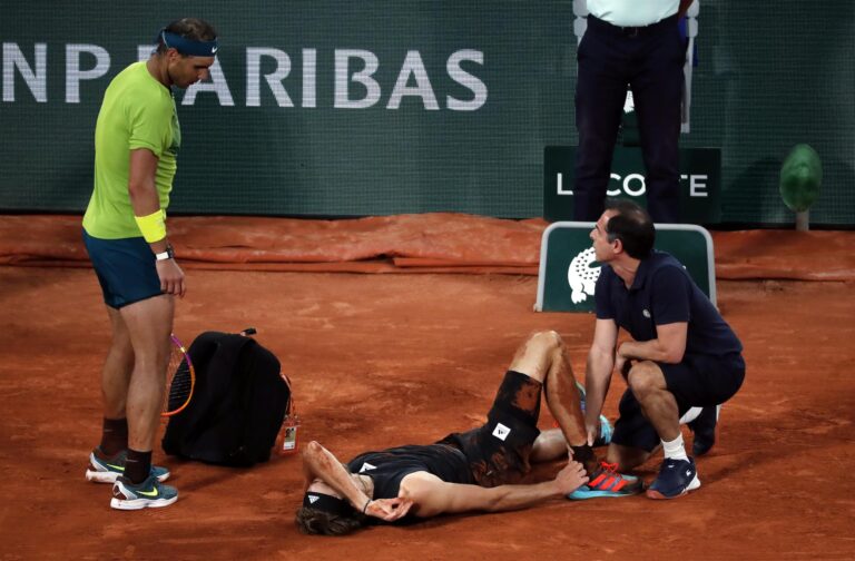 Se lesionó Zverev: Nadal pasó a la final de Roland Garros y buscará levantar su 14° trofeo