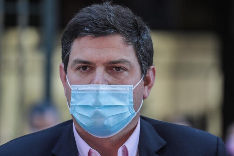 Presidente Amuch y adelanto de vacaciones de invierno: 