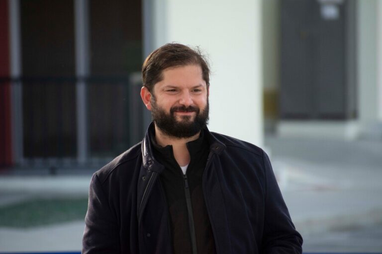 Gabriel Boric llegará a Bogotá para asistir a la toma de mando de Gustavo Petro