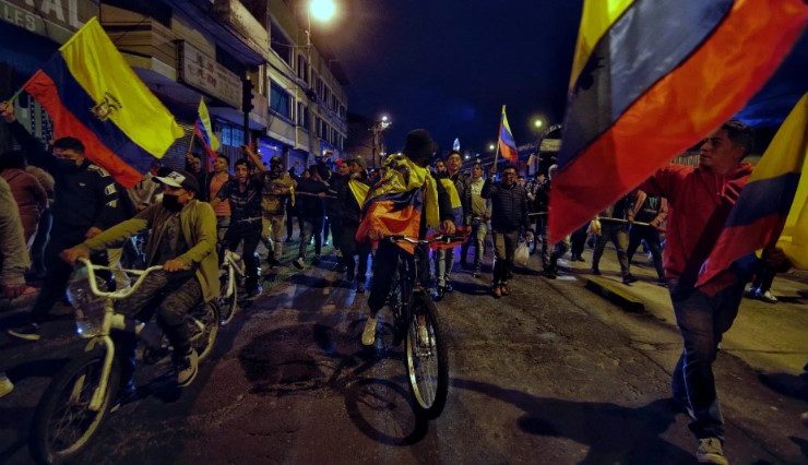 Encontraron a 18 policías denunciados como desaparecidos en protestas de Ecuador