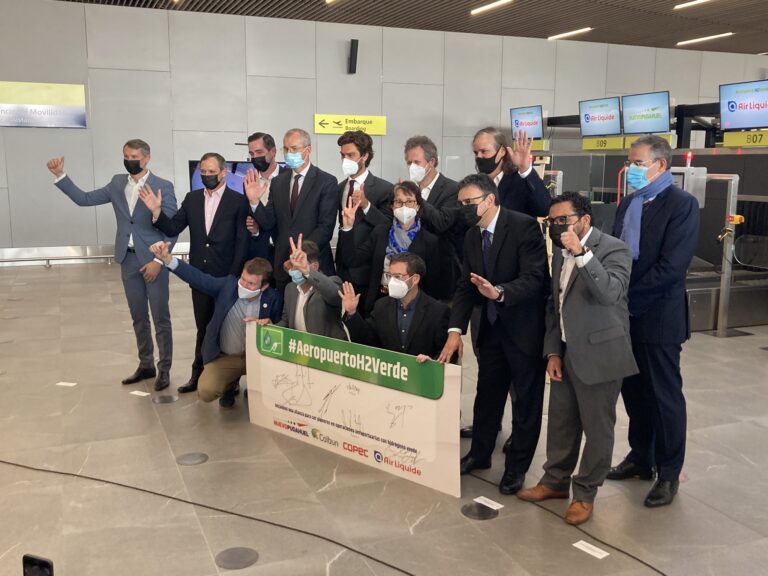 Aeropuerto de Santiago será el primero de Latinoamérica en usar hidrógeno verde
