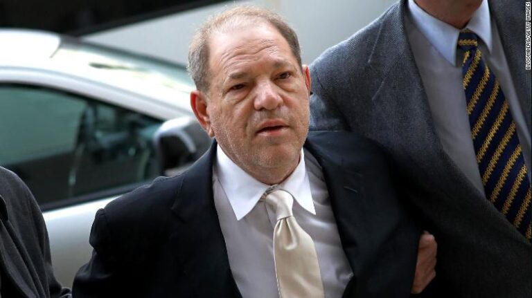 Corte de Apelaciones de Nueva York confirma condenas de Harvey Weinstein por violación