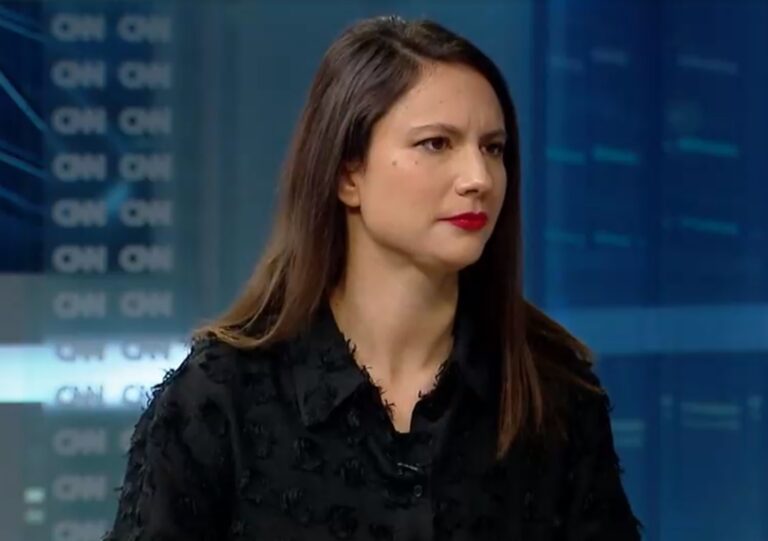 Alcaldesa de Santiago y el plan de seguridad del Gobierno: 